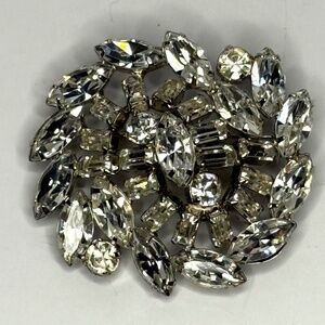 1950-60s Multiple Crystal Rhinestone Fashion Brooch